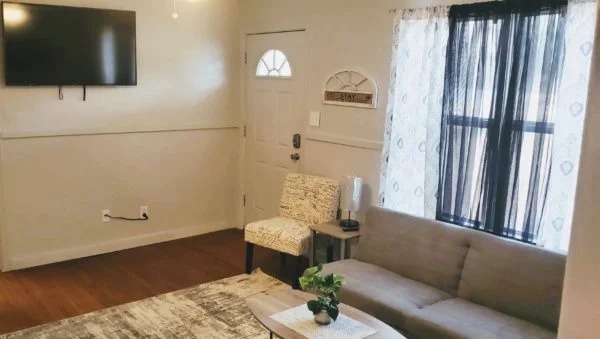 Tosan Cottage Living room